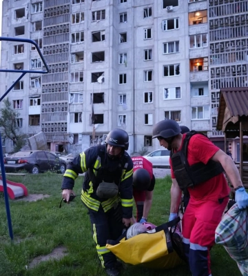 У Луцьку є влучання у багатоквартирний житловий будинок: що відомо