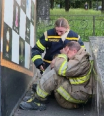 Атака Росії забрала життя трьох рятувальників у Києві, ще понад десяток поранені