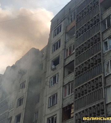 Луцька міськрада компенсує вартість оренди житла для мешканців будинку, який постраждав унаслідок російської атаки