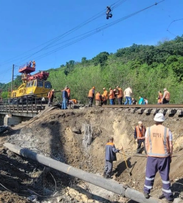 Укрзалізниця запустила додатковий поїзд Київ — Ясіня