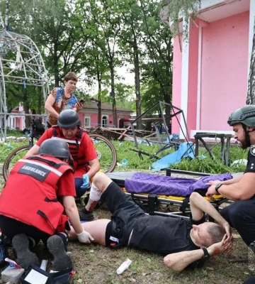 Один из пострадавших в результате вражеского авиаудара по Харькову умер, еще двое - в крайне тяжелом состоянии - Синегубов