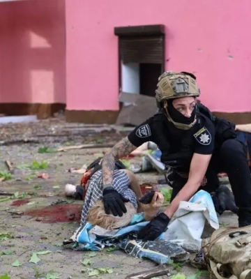 “Чергове звіряче вбивство”: Зеленський відреагував на удар КАБами по Харкову