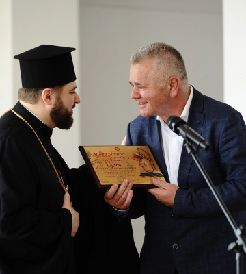 На Рівненській фабриці нетканих матеріалів відзначили День працівників Легкої промисловості