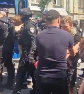 У поліції прокоментували інцидент під час «КиївПрайду» на Михайлівській