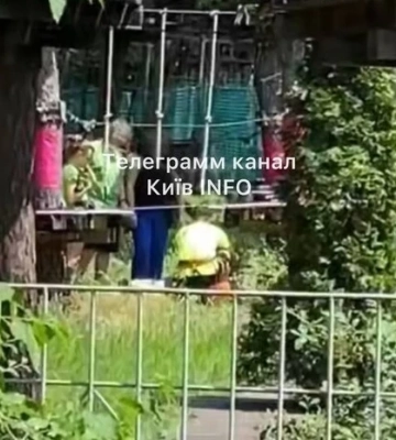 В Киеве подросток упал с канатной дороги
