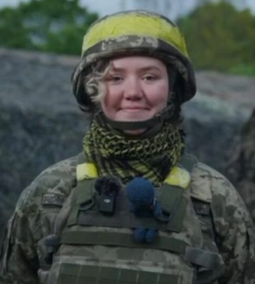 «Якщо не будемо боротися — нас не буде існувати»: історія Асі з Харкова, яка йде рятувати життя на фронті