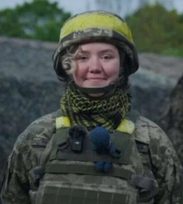 «Якщо не будемо боротися — нас не буде існувати»: історія Асі з Харкова, яка йде рятувати життя на фронті
