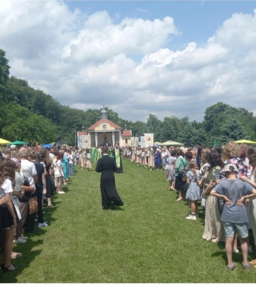 До Малого Березного на відпустовий празник приїхали паломники з усього Закарпаття
