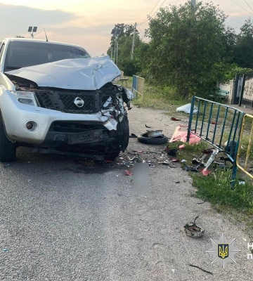 На Звенигородщині авто зіткнулося із мотоциклом: водій двоколісного у лікарні