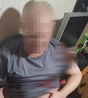 У Черкасах чоловік напав із ножем на зятя та його сусіда, – підозра