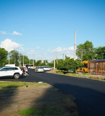 У Черкасах на одній із вулиць облаштували нову парковку (ФОТО)