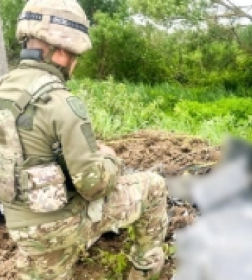 Масована атака на Рівненщину: поліція, вибухотехніки та СБУ працюють на місцях падіння уламків