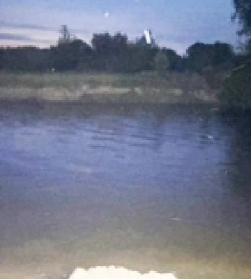 У Вараші в річці потонув підліток: водолази шукають тіло