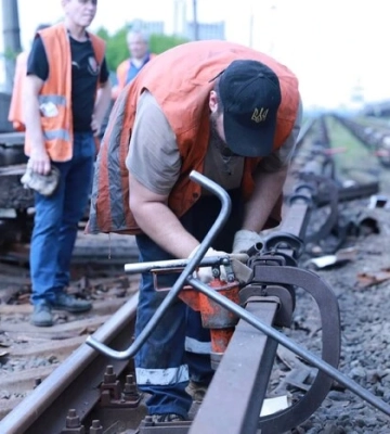 Після нічної атаки у Києві спостерігається транспортний колапс