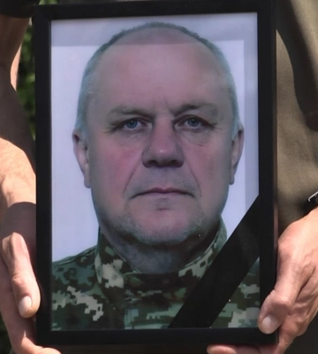 «Підтримував побратимів навіть у полоні»: історія вчителя-Героя Леоніда Павлюка з Волині «Підтримував побратимів навіть у полоні»: історія вчителя-Героя Леоніда Павлюка з Волині
