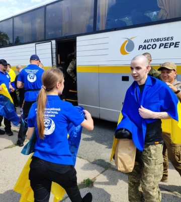 Розпочався обмін військовополоненими з РФ, який триватиме в декілька етапів