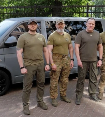 Група &quot;Гюрза&quot; отримала чергову автівку від волонтерів &quot;Української команди&quot;, - Палатний