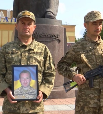 У Рівному попрощалися з полеглим на війні захисником Ярославом Плещуком (ВІДЕО)