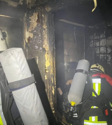 ОНОВЛЕНО. В Ізмаїлі рятувальники гасять пожежу у багатоповерховому будинку