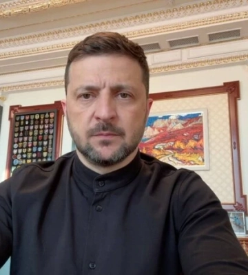 «Всюди тактика одна». Зеленський розповів про стратегію окупантів на фронті
