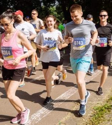 У Києві пройшов масовий благодійний забіг на підтримку ветеранів, які втратили кінцівки