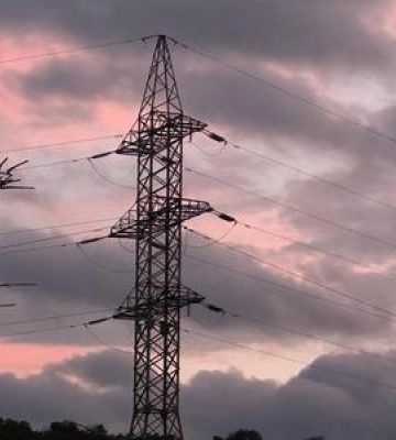 Через негоду сотні мешканців в Зінькові тимчасово залишились без світла Через негоду сотні мешканців в Зінькові тимчасово залишились без світла