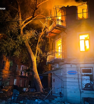 Двоє людей загинули внаслідок російської атаки по Одесі