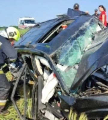 На Кіровоградщині рятувальники ліквідували наслідки ДТП, у якій загинуло четверо людей
