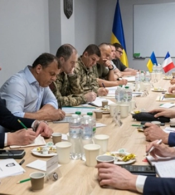 Франція та Україна обговорили механізми фінансування закупівлі озброєння для Сил оборони