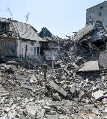Росія вдарила ракетою, одна жінка у важкому стані: ОВА уточнила дані про атаку на Запоріжжя 9 червня