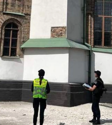&quot;Святиня, яка пережила століття&quot;: Росія пошкодила Софійський собор у Києві