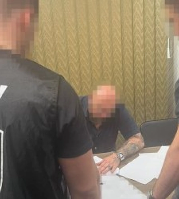 Погодив переплату майже 10 млн грн на закупівлі ліжок для військових частин: начальнику Дніпровського КЕУ оголосили підозру