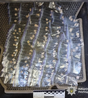 У Знам'янці затримали 28-річну жінку, яка збувала наркотики на Кіровоградщини 