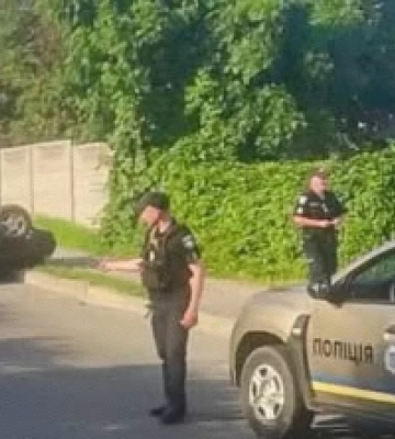 Нетверезе викрадення з наслідками: у Жмеринці чоловік угнав авто й перекинувся