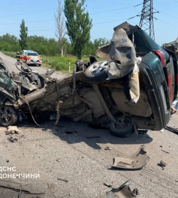 Доба на Донеччині: РФ 27 разів били по області. 3 людини загинули, 8 поранено. ФОТОрепортаж
