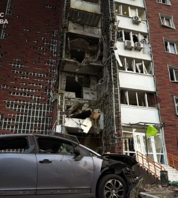 На Київщині внаслідок російської атаки є пошкодження у п&#039;яти районах, постраждав чоловік