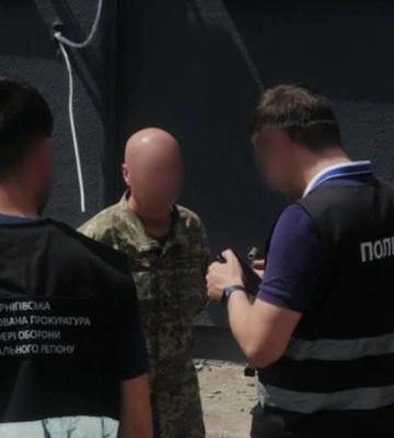 На Чернігівщині посадовця ТЦК підозрюють у сприянні в переведенні до тилової частини за 2 тисячі доларів