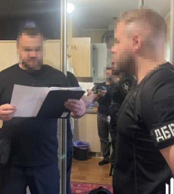 У центрі Львова знищили тротуар