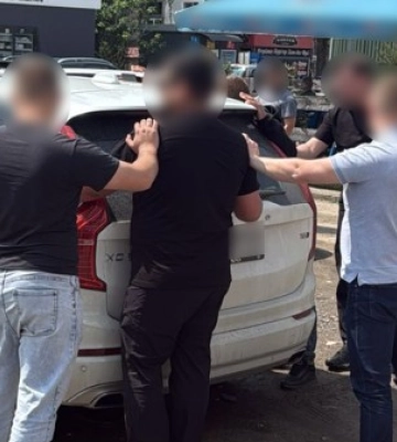 Во Львове мужчина предлагал 5 тысяч долларов заместителю командира, чтобы его брат-военный совершил СЗЧ без последствий