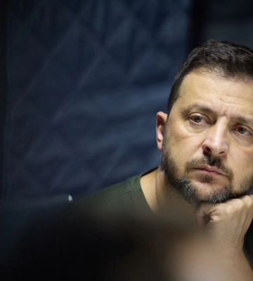 Зеленский возмутился действиями Орбана: использует мое лицо для выборов, я не позволял