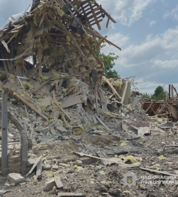 FPV-дрон у Вільхуватці на Харківщині поцілив у приватний будинок: поранений чоловік