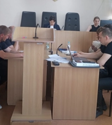 Дело об избиении учителя в Харькове: экс-сотрудник ТЦК неожиданно явился в суд
