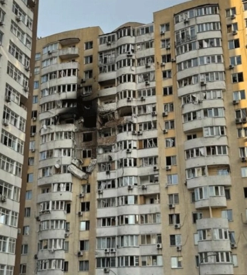 У Києві під час ліквідації наслідків атаки РФ загинули троє рятувальників, ще дев’ятеро поранені