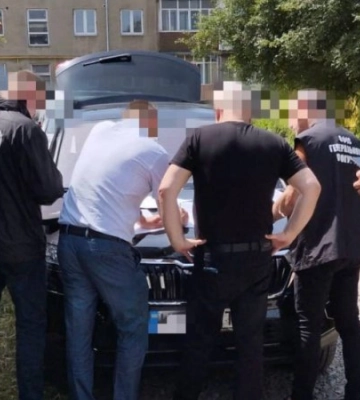 Бывший глава ГСЧС "расчистил" заповедник на 7 млн