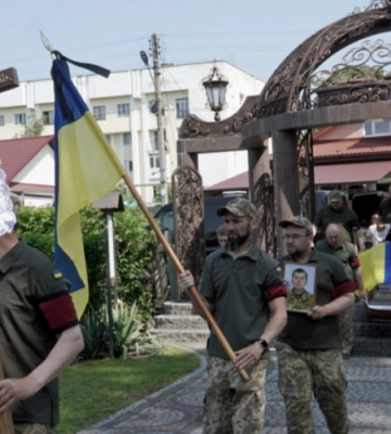 ДНК-експертиза обірвала надії: на Волині попрощались з Героєм Сергієм Козолупою