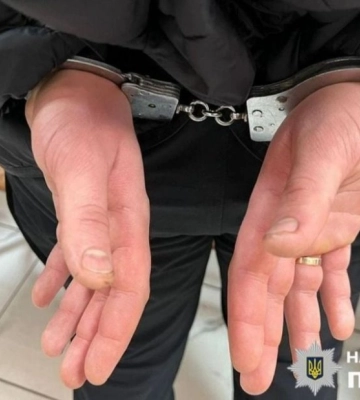 У Дніпрі колишній в’язень напав та пограбував чоловіка посеред вулиці