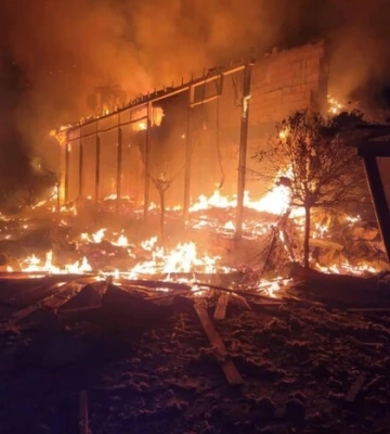 Росія здійснила нічну атаку на Одещину: кадри від ДСНС