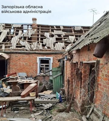 Ворог дроном атакував автомобіль на Запоріжжі, є поранені