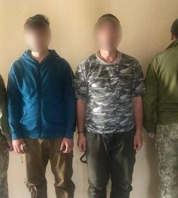 Довелося стріляти: на Буковині затримали двох втікачів з Миколаївщини