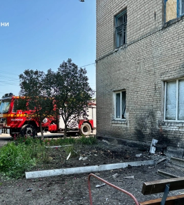 Российские военные дроном ударили по спасателям под Покровском: повреждена пожарная часть